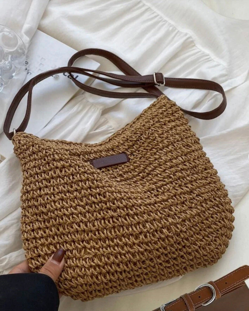 Premium Women's Straw Shoulder Bag with Adjustable Vegan Leather Strap – Ideal for Everyday Use