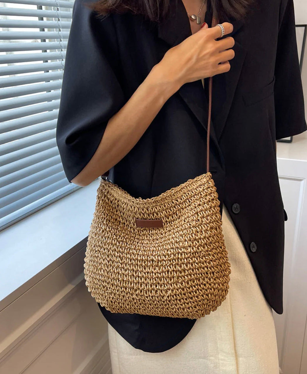 Premium Women's Straw Shoulder Bag with Adjustable Vegan Leather Strap – Ideal for Everyday Use