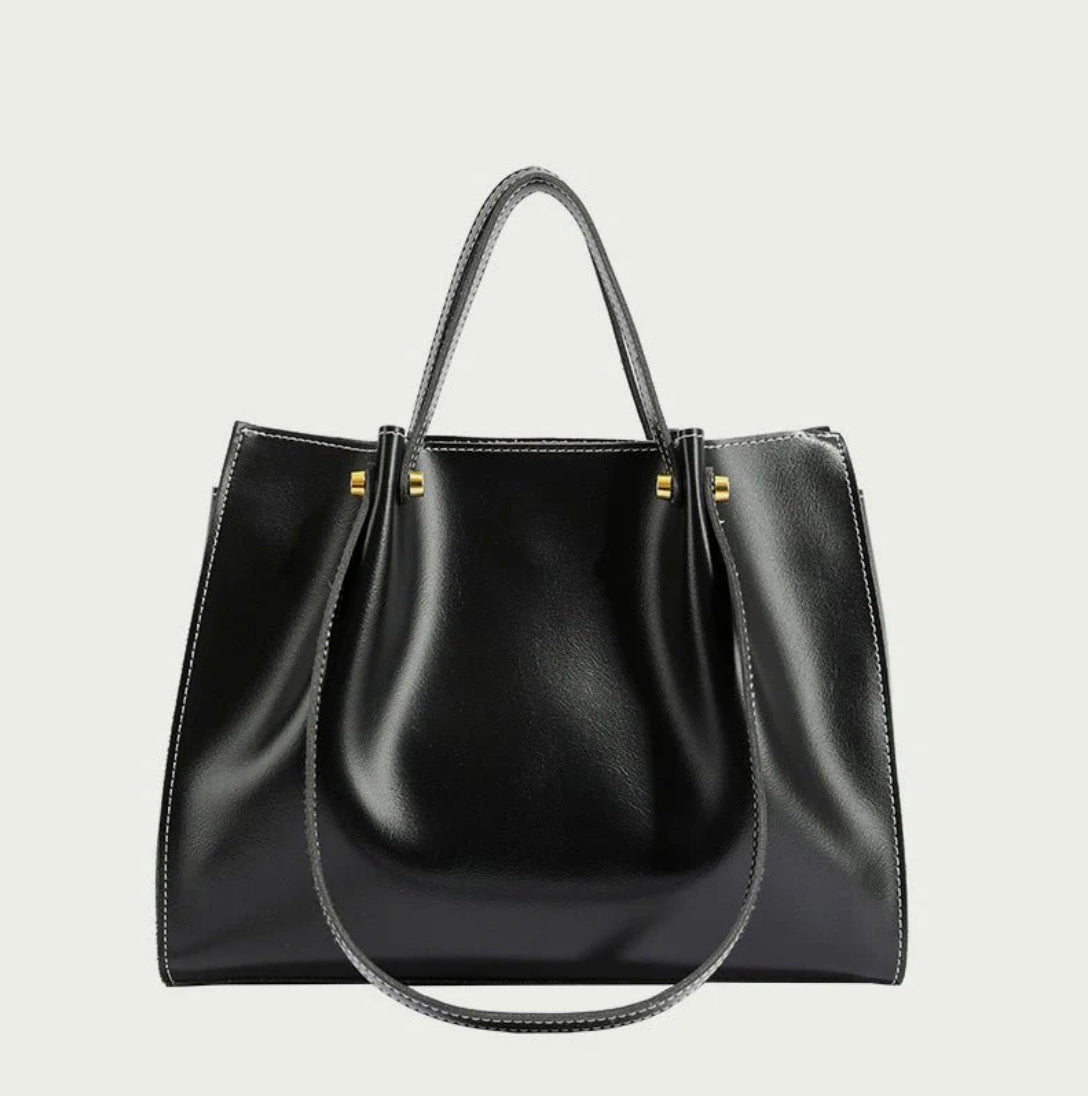 Elegant Leather Handbag for Women with Adjustable Shoulder Strap – Chic and Practical Bag