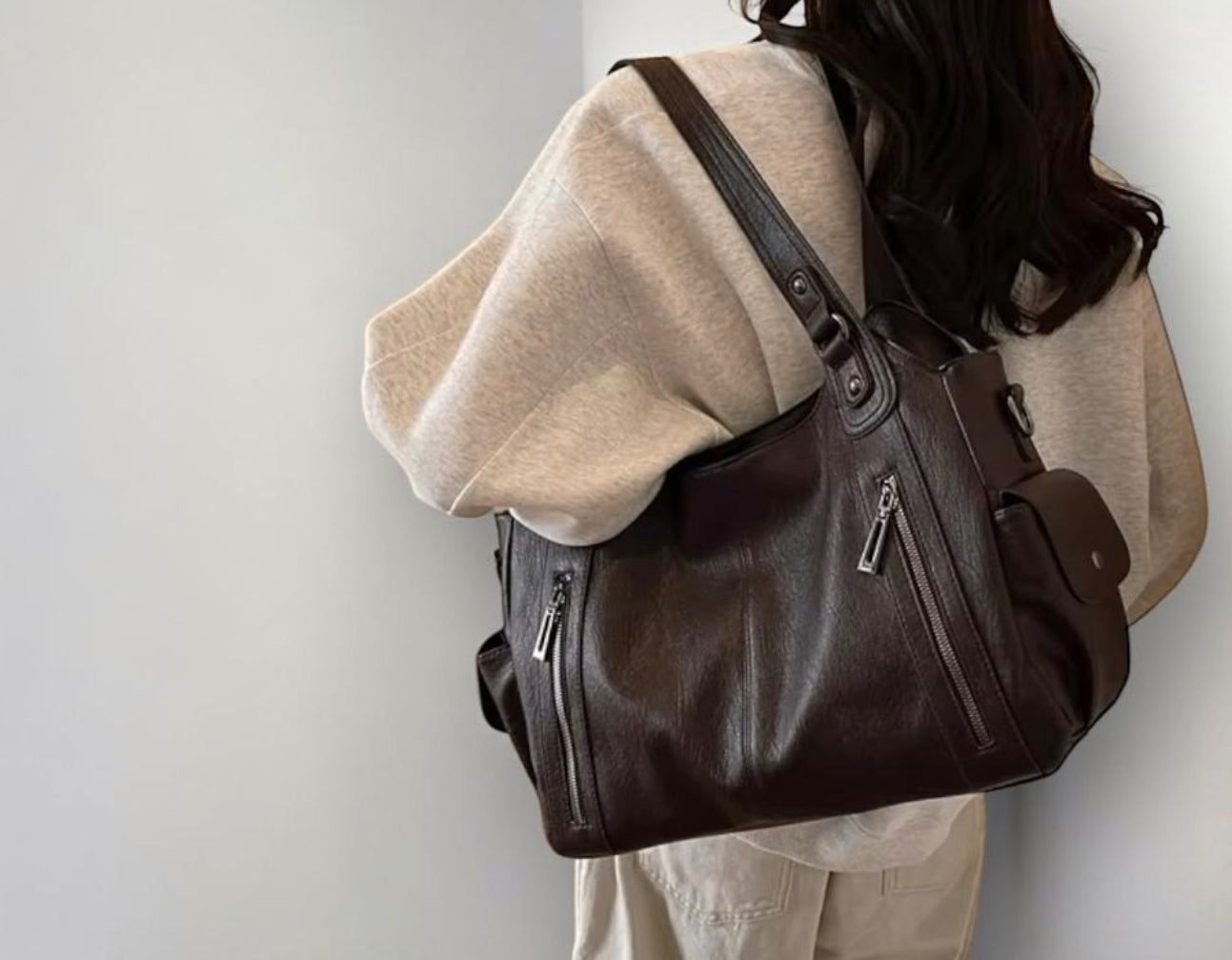 Elegant Leather Tote Bag for Women – Large Storage Space, Ideal for Work and Outings