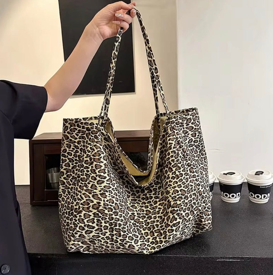 Multicolor Polyester Shopping Bag with Plant Pattern – Chic BCBG Elegance for Women, Large Capacity and Double Handle