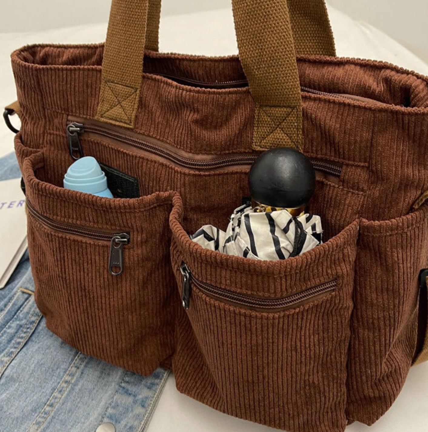 Sac à Bandoulière en Velours Souple pour Femmes – Grande Capacité, Poches Pratiques, Design Multifonctionnel, Idéal pour Sorties et Voyages