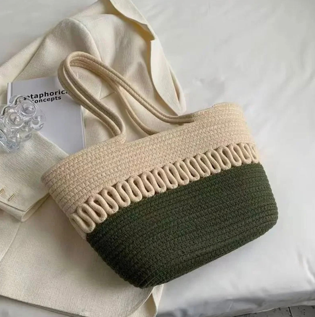 Women's Khaki Straw Beach Bag Handmade – Large Beach Bag Ideal for Summer and Leisure Activities