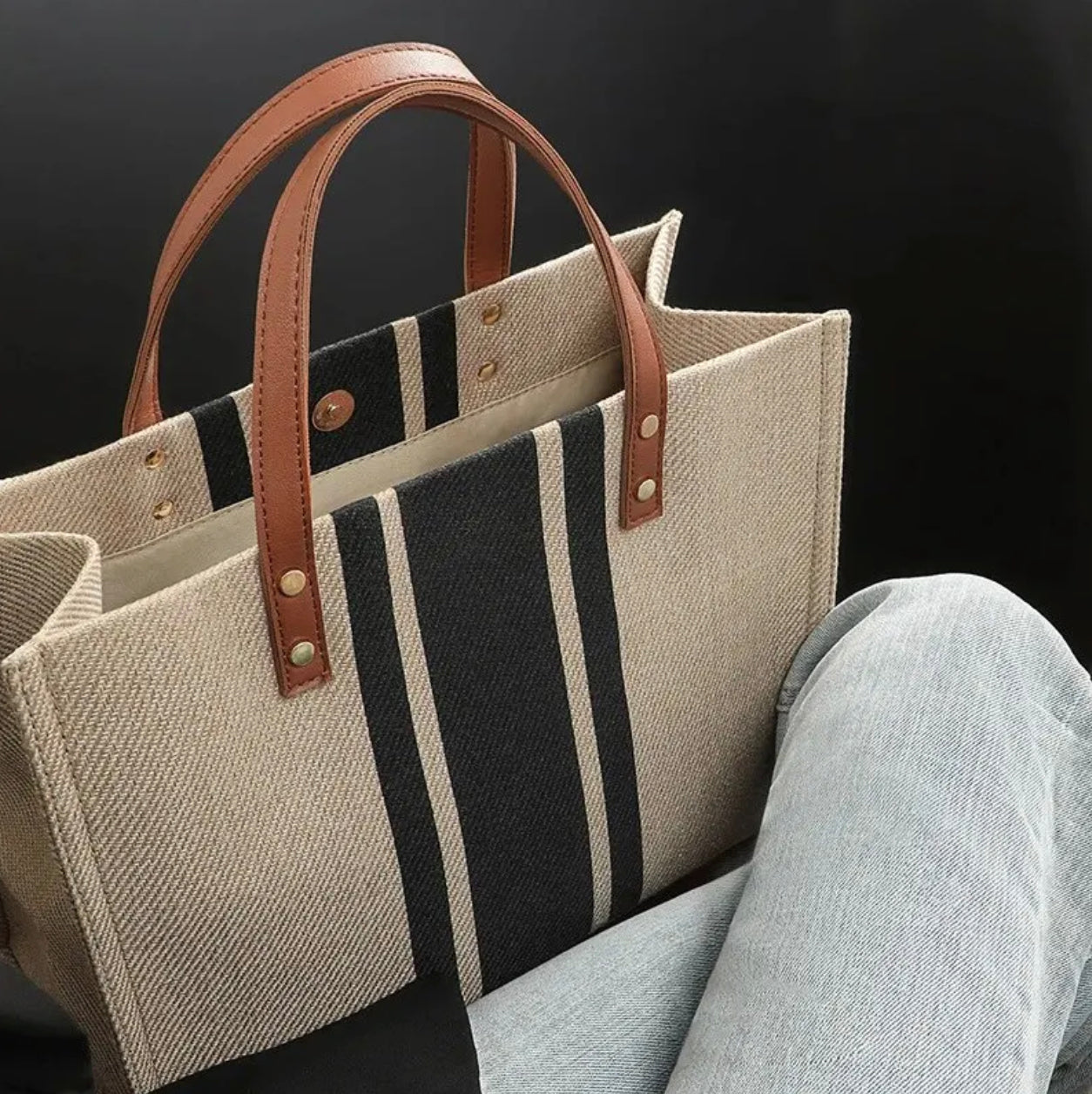 Durable Canvas Tote Bag for Women with Stripes – Large Versatile Handbag for Outings and Daily Use