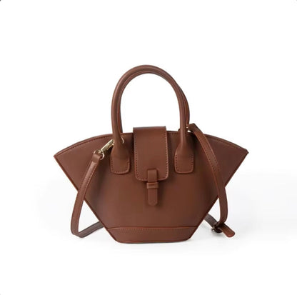 Elegant Women's Shoulder Bag in Vegetable Leather with Zipped Compartment – Unique Design and Adjustable Shoulder Strap