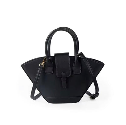 Elegant Women's Shoulder Bag in Vegetable Leather with Zipped Compartment – Unique Design and Adjustable Shoulder Strap