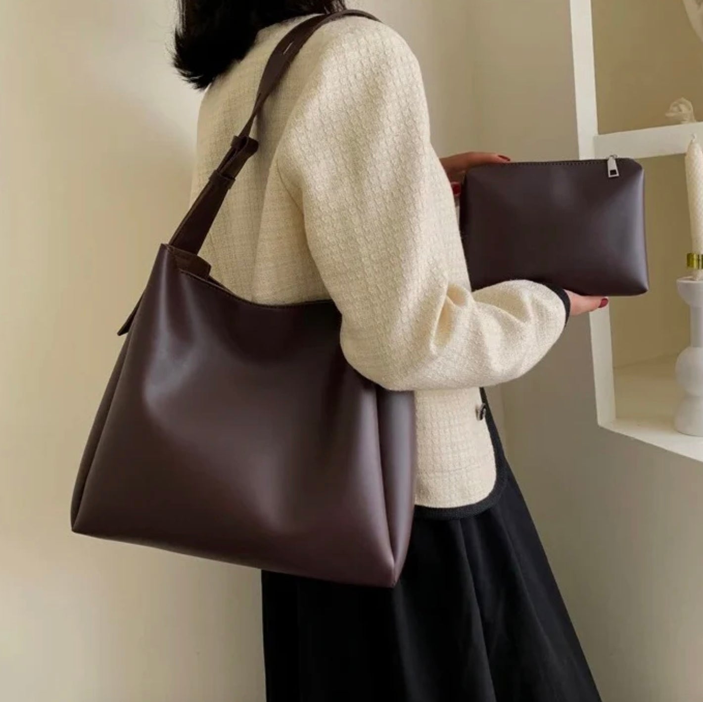 Elegant Women's Faux Leather Handbag with Adjustable Shoulder Strap – Practical and Chic Tote Bag