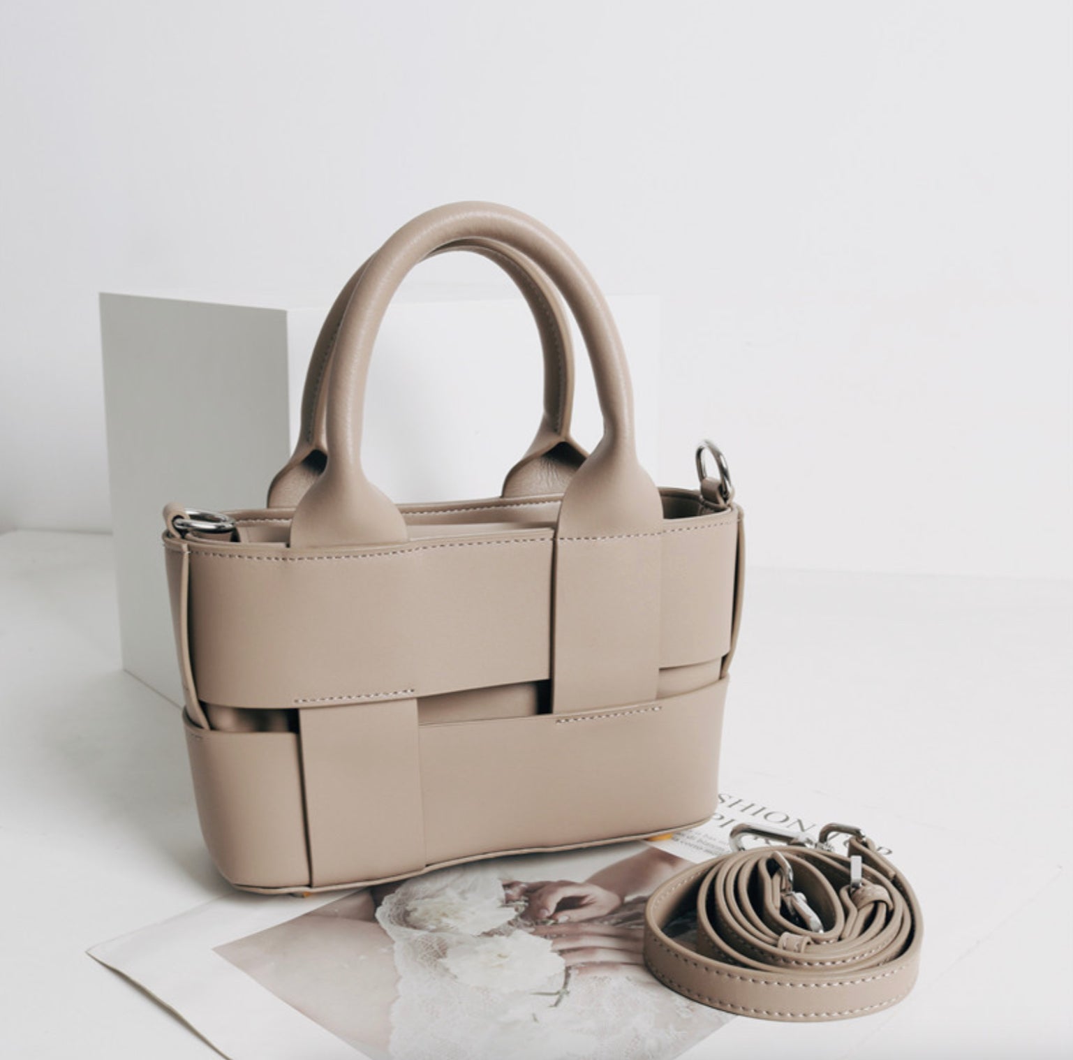 Sac à main en cuir tissé pour femme – Design vintage, intérieur spacieux, bandoulière amovible, 4 couleurs tendance