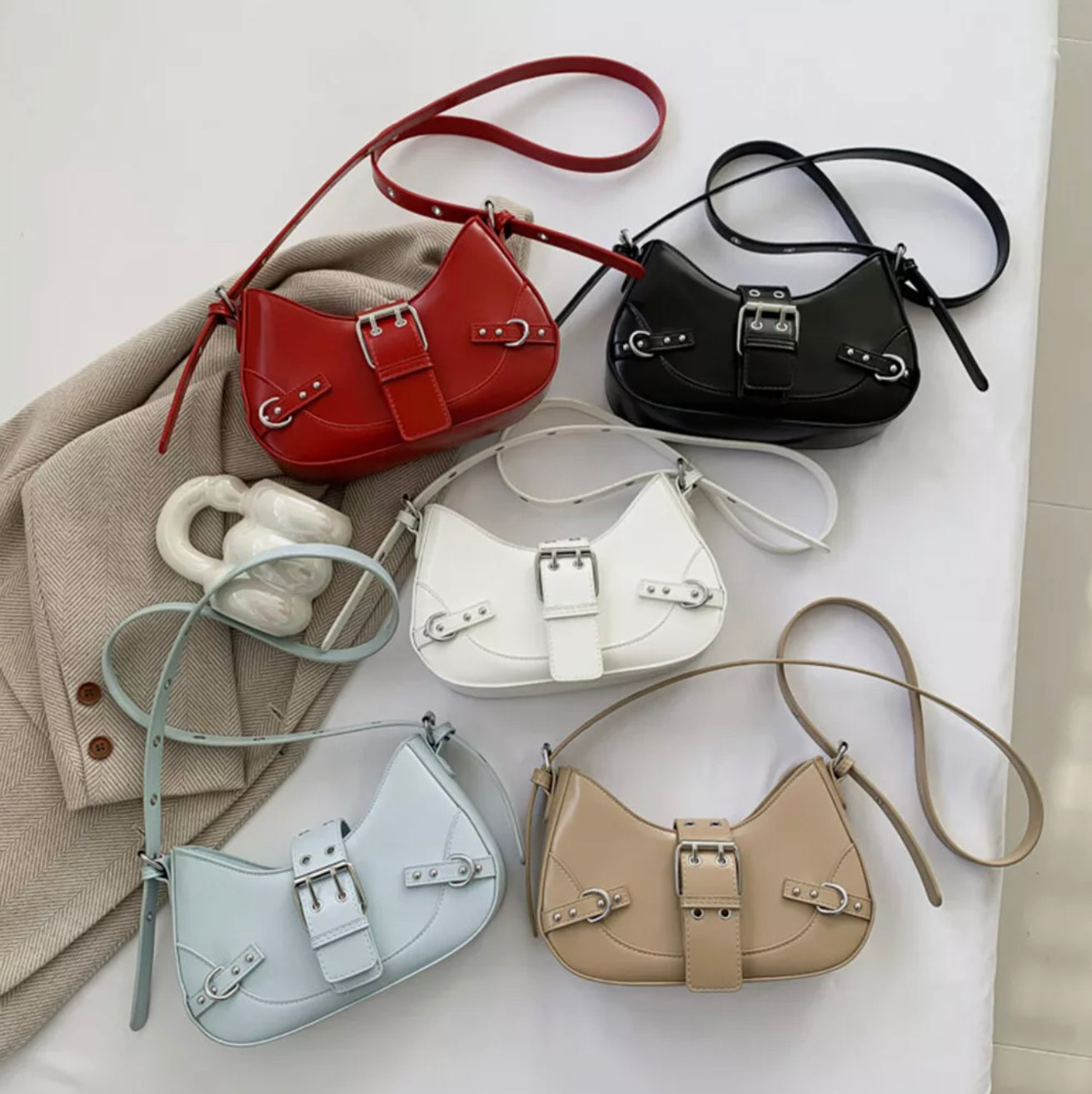 Sac à Main Glamour en Cuir pour Femme – Sac Bandoulière Élégant, 5 Couleurs Disponibles, 24x15x6 cm