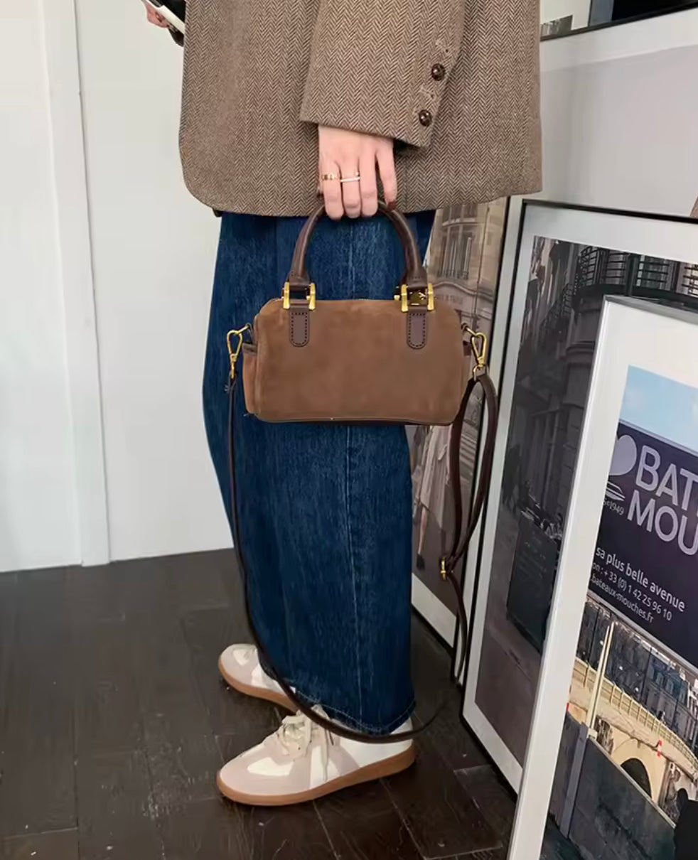 Mini Leather Crossbody Bag for Women – Elegant and Practical Bag, Compact and Lightweight Design