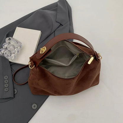 Elegant Black Leather Handbag with Adjustable Shoulder Strap – Ideal Women's Bag for Outings and Events