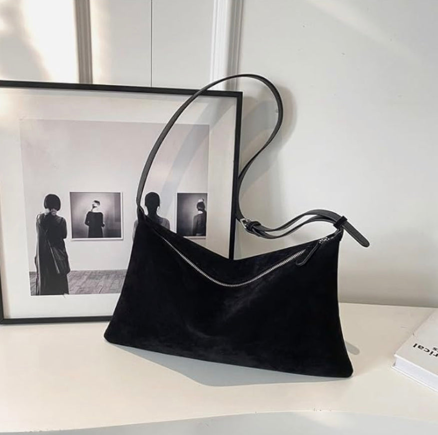 Women's Leather Handbag with Adjustable Shoulder Strap – Elegant and Practical for All Occasions