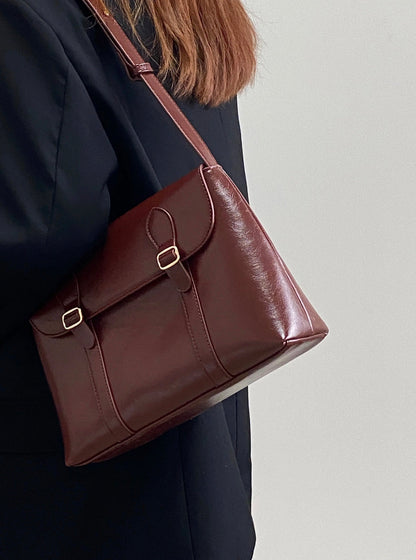Vintage PU Leather Handbag for Women with Adjustable Shoulder Strap – 29cm x 20cm x 8cm, Elegant and Practical