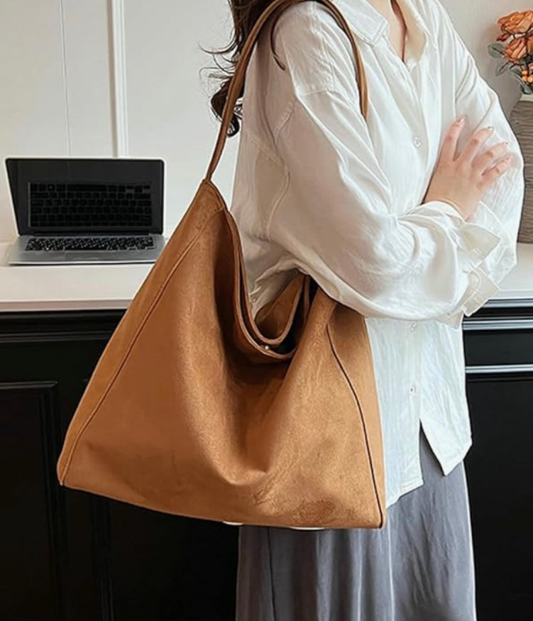 Women's leather handbag with removable shoulder strap – Elegant and practical, spacious interior, secure zipper closure