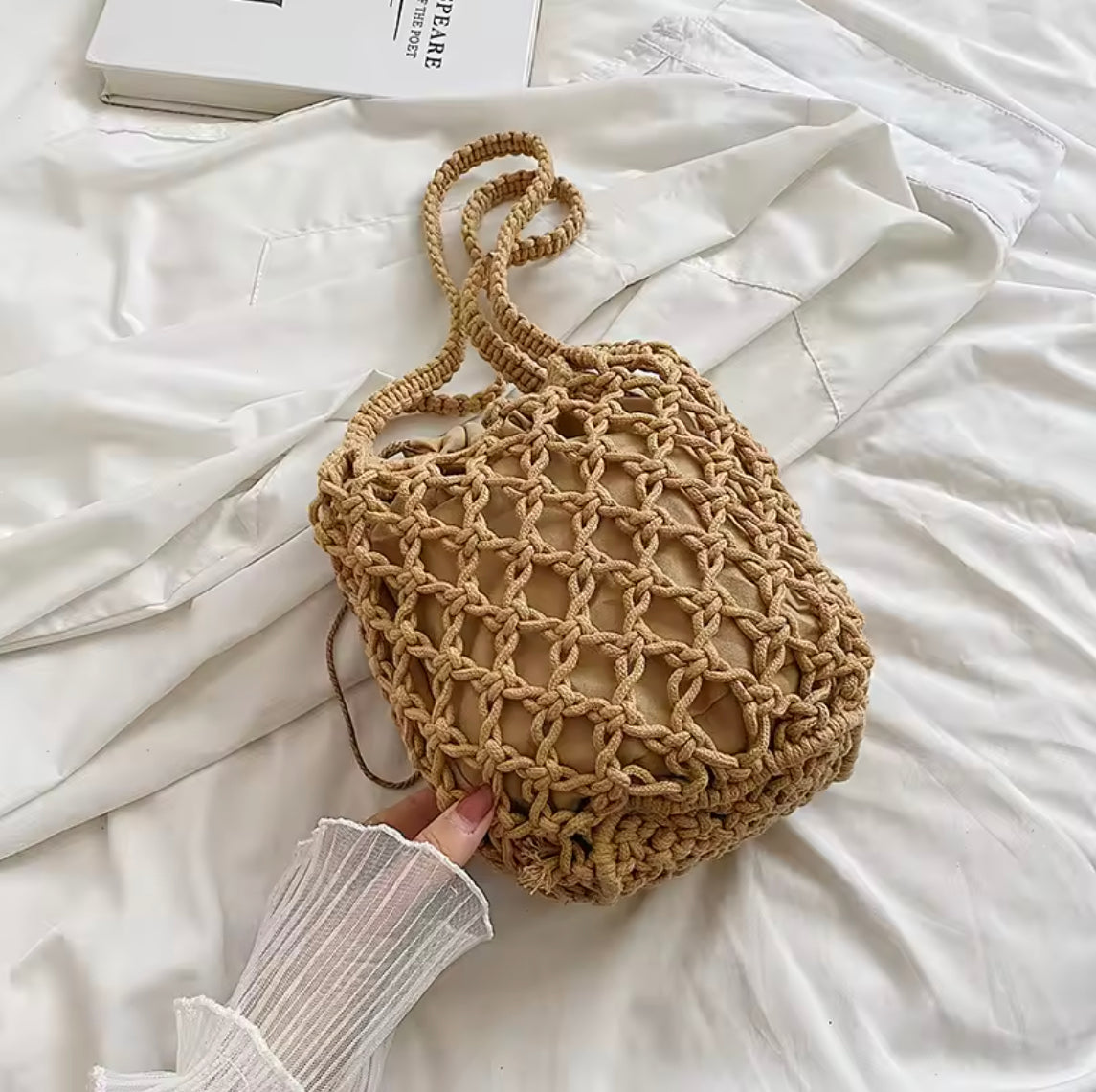 Elegant Macrame Bag - 20 cm Width, 25 cm Height, Ideal for Bohemian Style and Daily Use