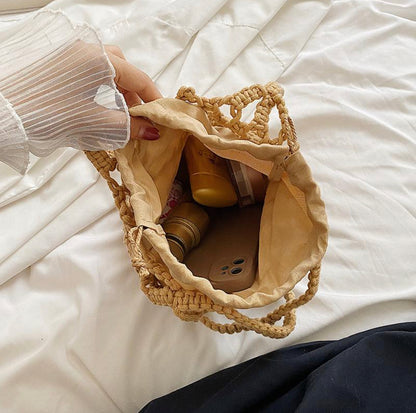 Elegant Macrame Bag - 20 cm Width, 25 cm Height, Ideal for Bohemian Style and Daily Use