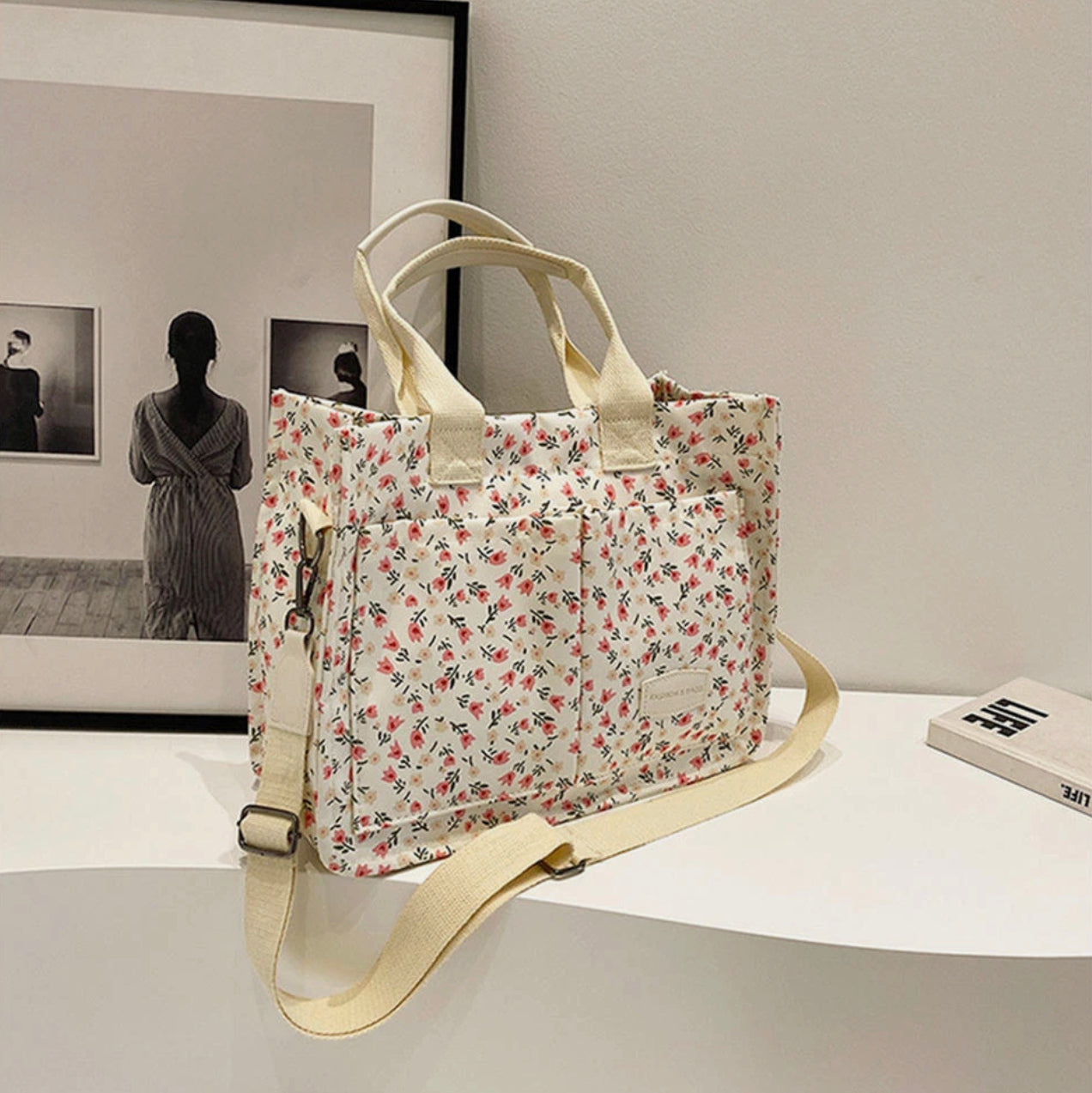 Sac Tote Bag Pivoine en Polyuréthane – Petit Sac à Motifs Géométriques avec Double Poignée pour Femme