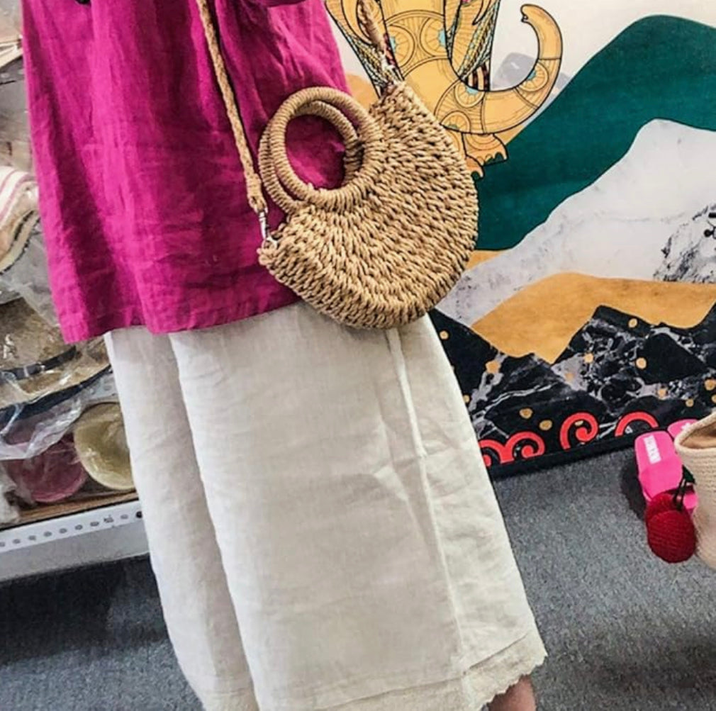 Panier en Osier Tressé pour Rangement – Éléments Naturels, Pratique et Élégant, Disponible en Plusieurs Tailles