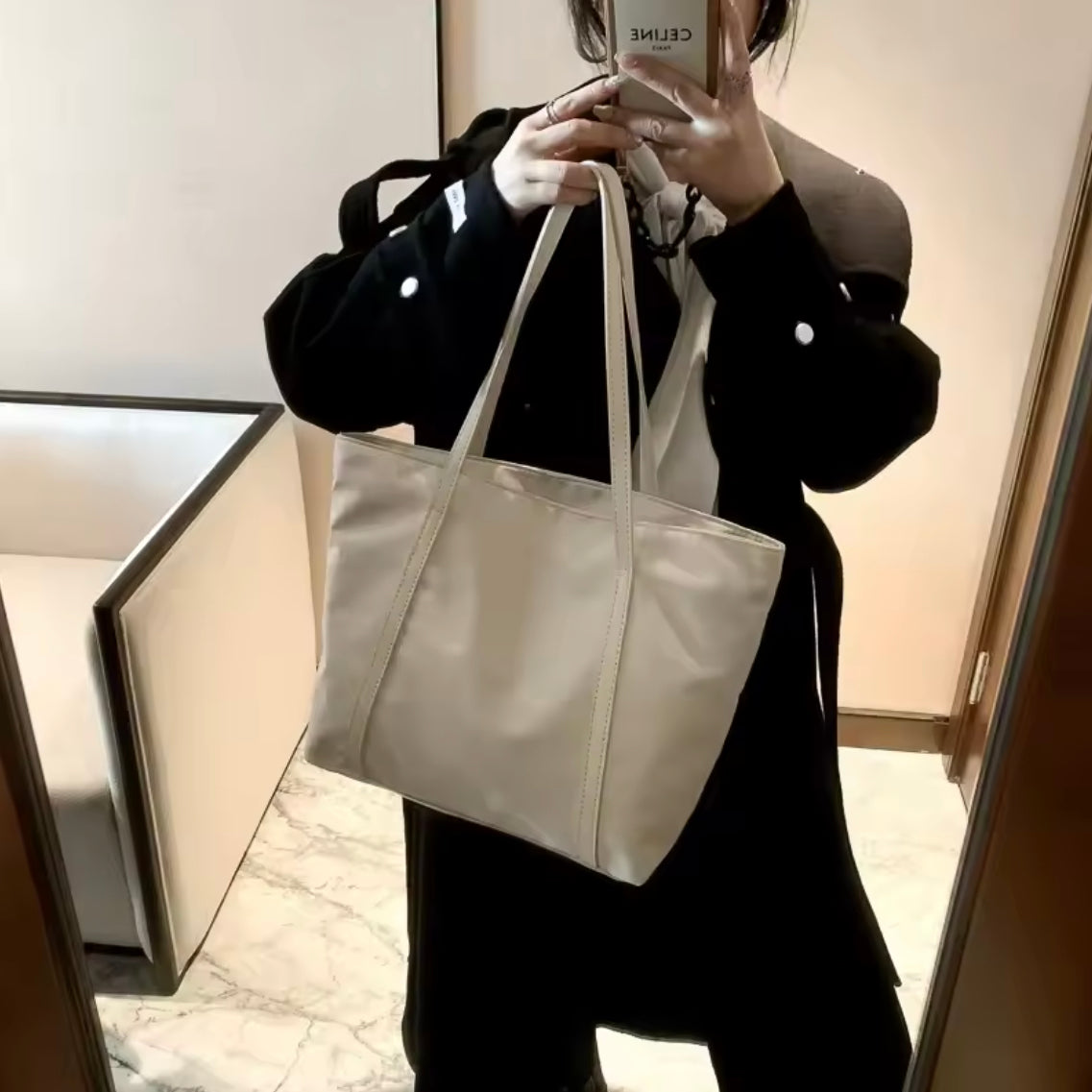 Water-Resistant Oxford Fabric Tote Bag - Large Size 39cm x 26cm x 12cm, Ideal for Daily Use and Outings