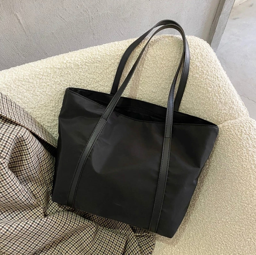 Water-Resistant Oxford Fabric Tote Bag - Large Size 39cm x 26cm x 12cm, Ideal for Daily Use and Outings