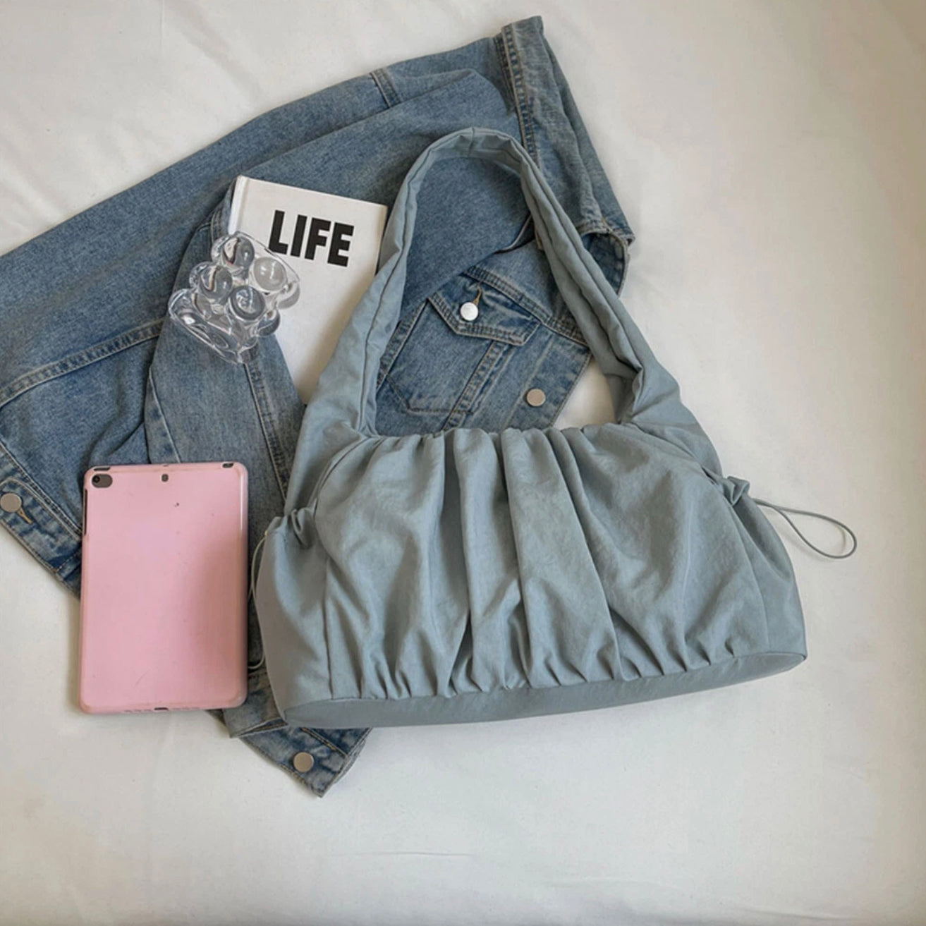 Minimalist Vegan Leather Handbag for Women – Elegant, Practical, Adjustable Shoulder Strap, Spacious Compartments