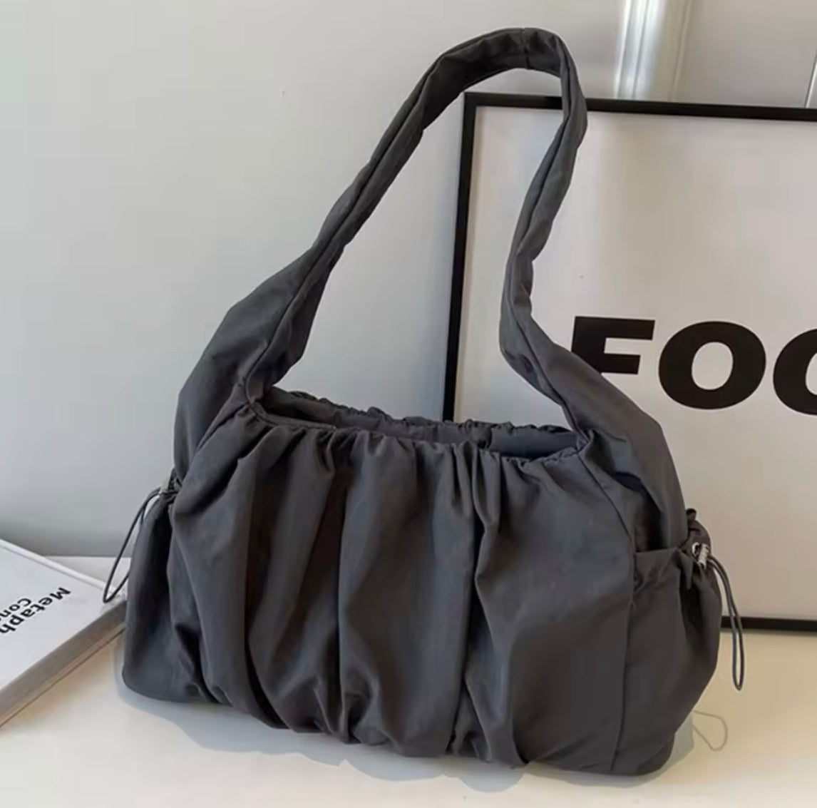 Minimalist Vegan Leather Handbag for Women – Elegant, Practical, Adjustable Shoulder Strap, Spacious Compartments