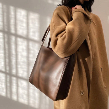 Women's Vegetable Leather Handbag – Elegant Tote Bag with Adjustable Straps and Spacious Interior