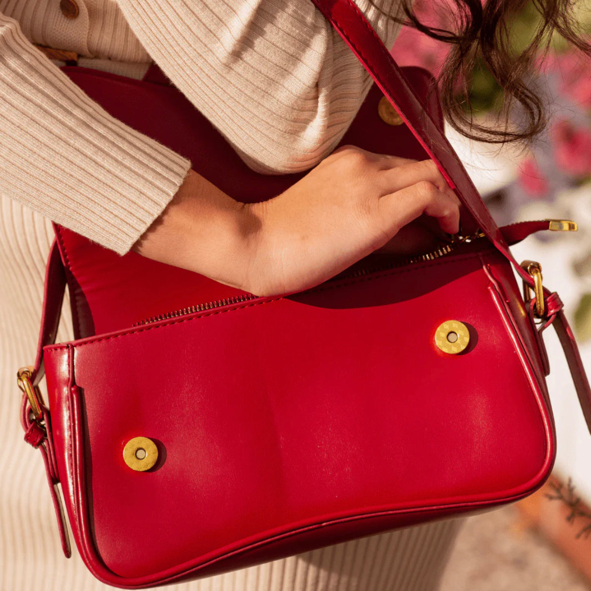 Elegant Women's Handbag with Adjustable Strap in Synthetic Leather – Practical Shoulder Bag for Daily Use