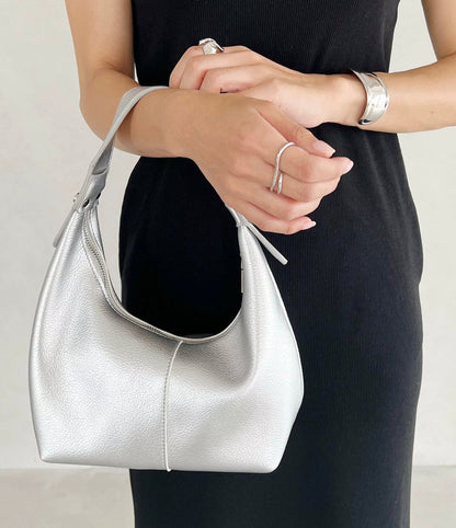 Women's Soft Leather Handbag Josephine – Elegant, Practical and Adjustable Shoulder Strap, Black or Brown