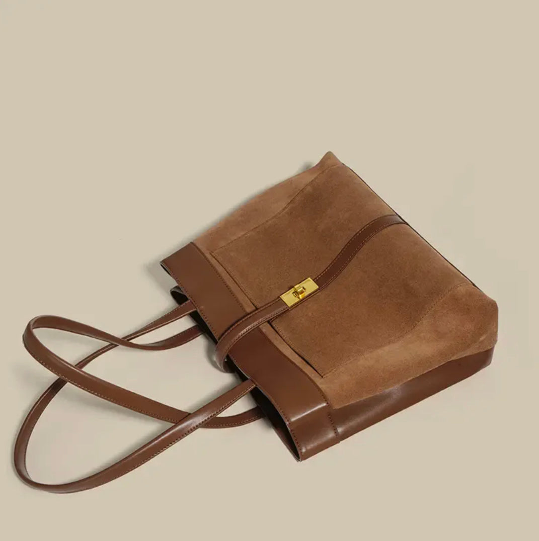 Elegant Women's Suede Handbag with Inner Pocket – Spacious Bag for Office and Casual Outings