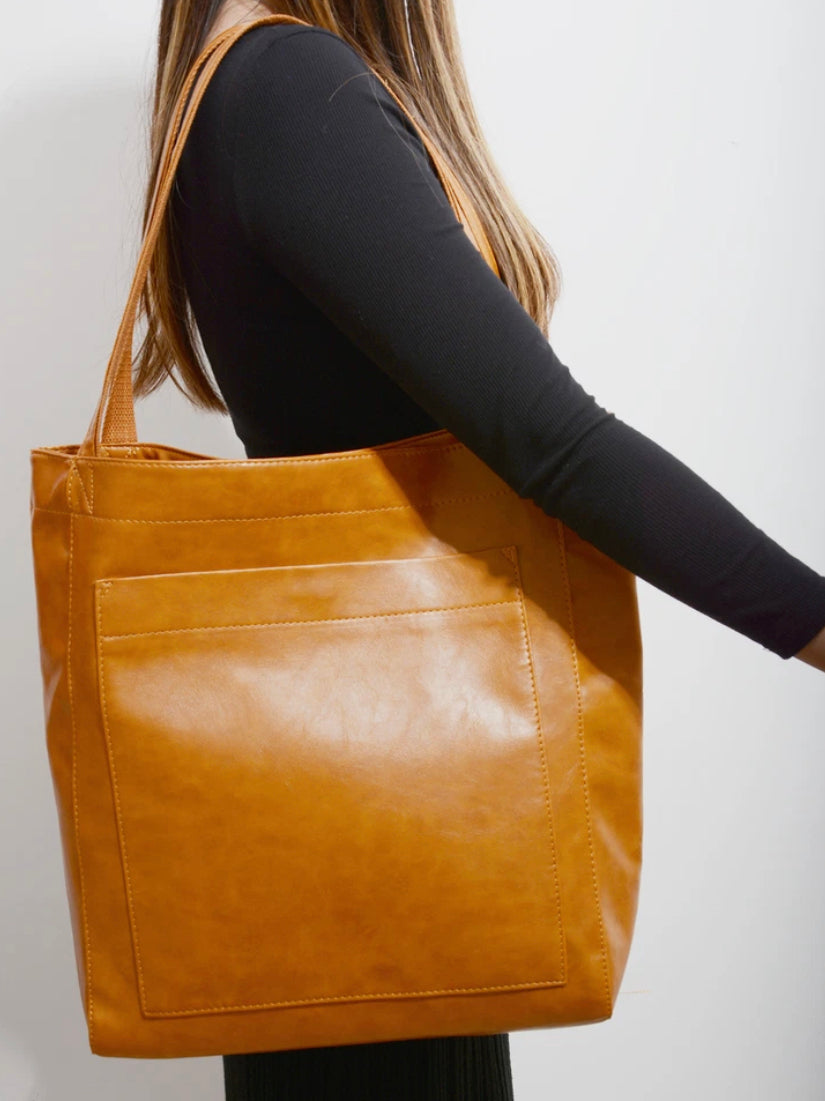 Women's Elegant Aged Leather Handbag – Large Size, Scratch and Water Resistant, Ideal for All Occasions