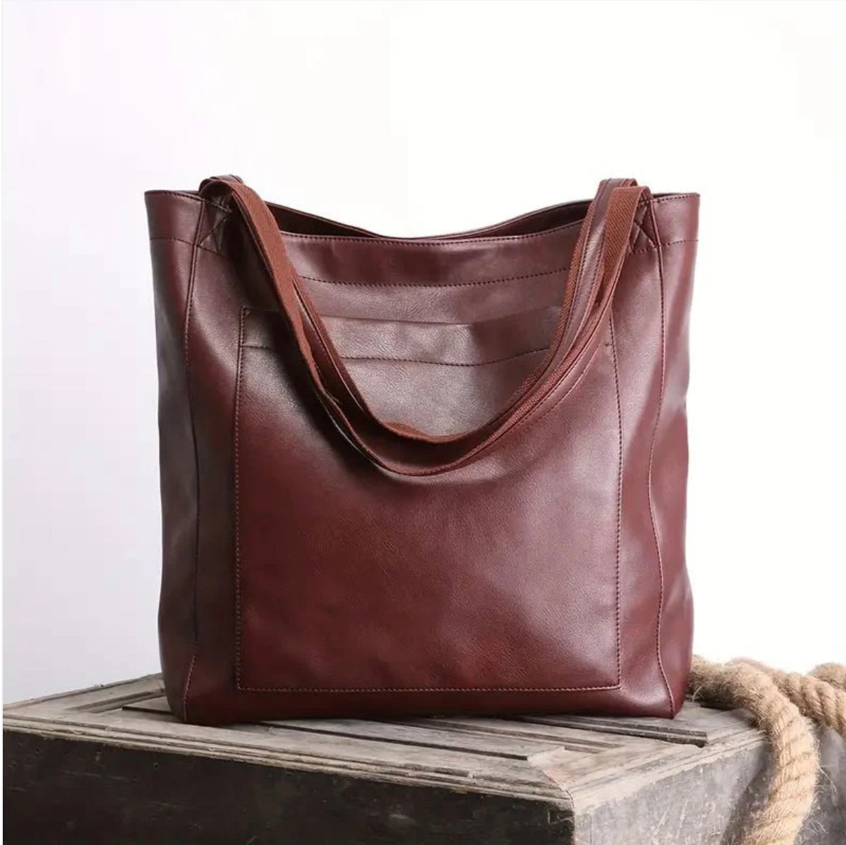Women's Elegant Aged Leather Handbag – Large Size, Scratch and Water Resistant, Ideal for All Occasions