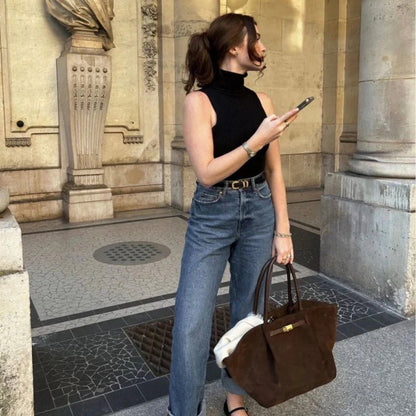 Vegan Suede Handbag for Women – Elegant, Durable and Spacious with Comfortable Handles