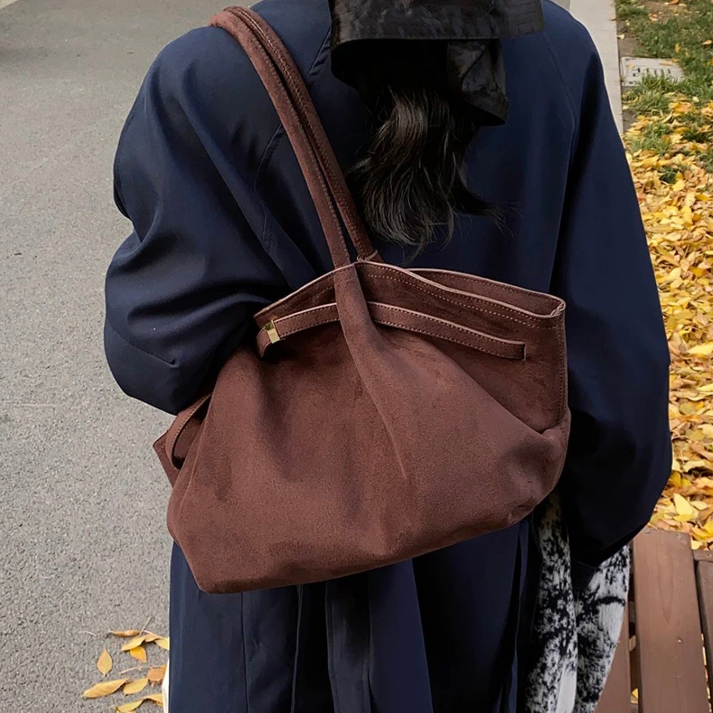 Sac à Main Végan en Suède pour Femme – Élégant, Spacieux et Durable avec Bandoulière Ajustable