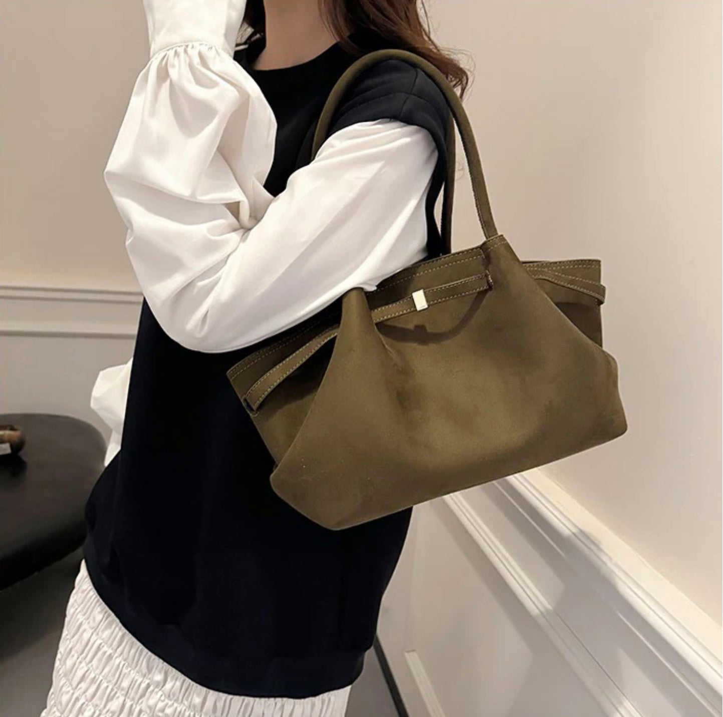 Sac à Main Végan en Suède pour Femme – Élégant, Spacieux et Durable avec Bandoulière Ajustable