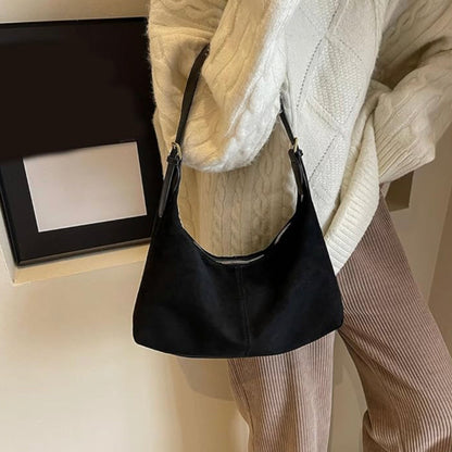 Women's Velvet Handbag with Adjustable Strap – Elegant and Versatile Hobo Bag for All Occasions