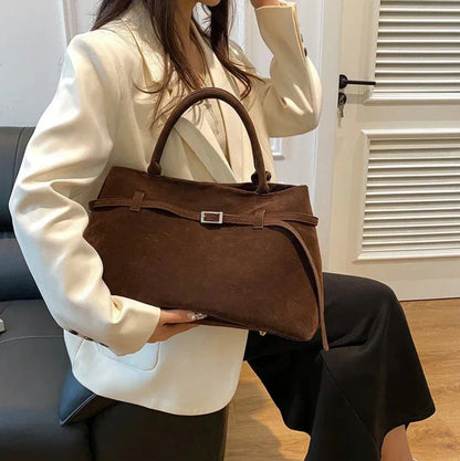 Elegant Women's Leather Handbag with Adjustable Shoulder Strap – Margaux Model Black, Beige, Red