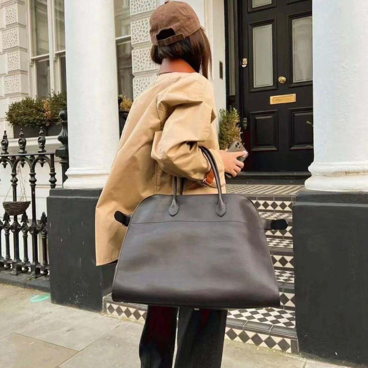 Sac à Main Femme en Cuir Végan avec Bandoulières Confortables – Style Élégant et Pratique, Dimensions 38x28x23 cm