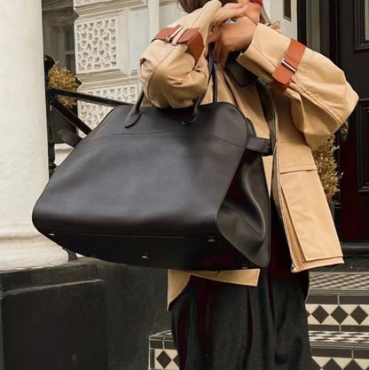 Women's Vegan Leather Handbag with Comfortable Shoulder Straps – Elegant and Practical Style, Dimensions 38x28x23 cm