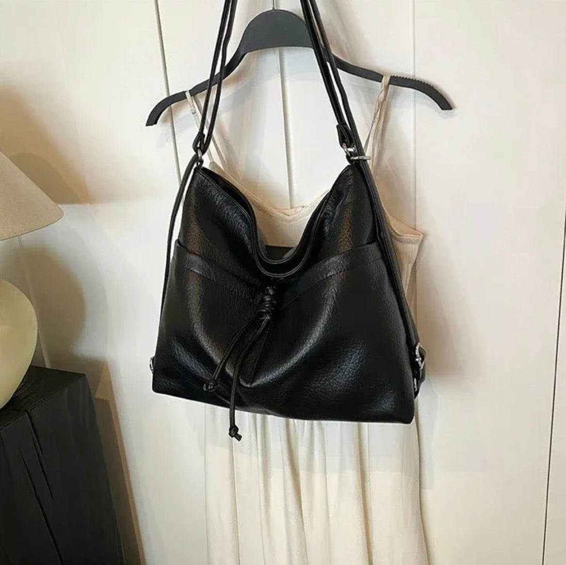 2 in 1 Women's Jade Handbag – Versatile Bag Chic Backpack in Synthetic Leather with Adjustable Shoulder Strap