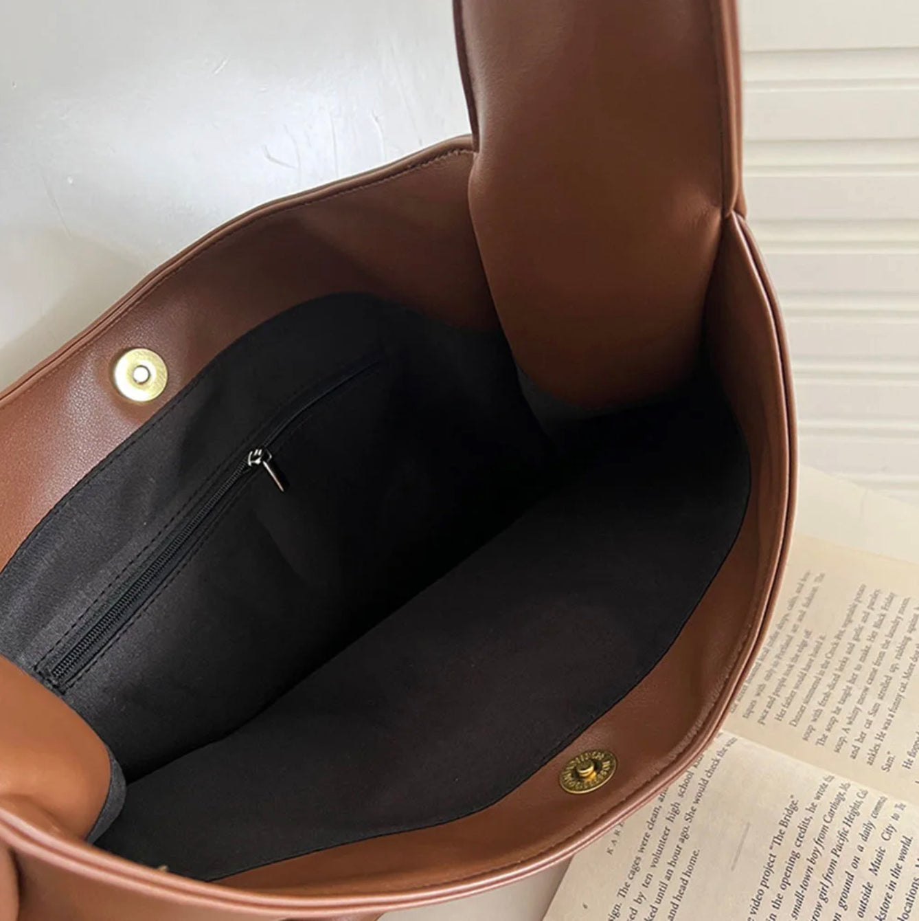 Sac à Main en Cuir Femme avec Bandoulière Réglable – Sac Fourre-Tout Élégant et Pratique pour Toutes les Occasions