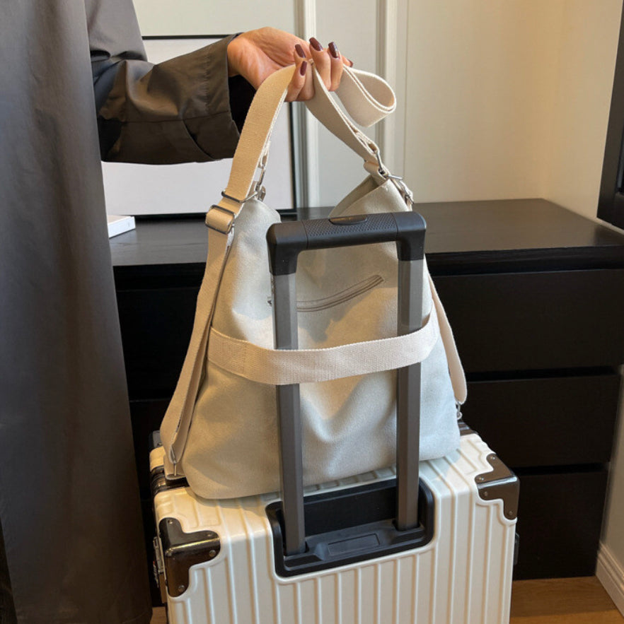 2 in 1 Elegant Women's Handbag - Practical Shoulder Bag in Synthetic Leather, Spacious Compartments, Ideal for Daily Use