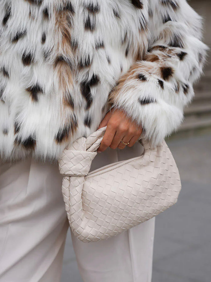 Mini Arya Elegant Handbag for Women with Adjustable Shoulder Strap - Compact and Practical, Synthetic Leather