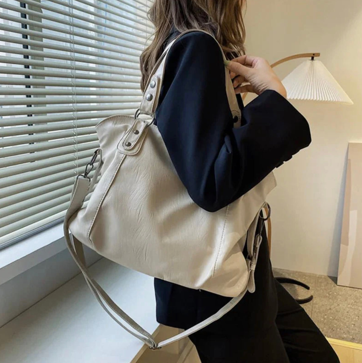 Sac à Main Femme en Cuir Végan Élégant avec Bandoulière Réglable – 5 Couleurs Disponibles, 40x28x11 cm