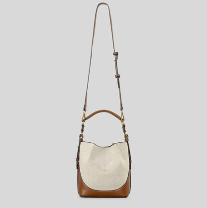 Timeless women's leather handbag – 19x21x11 cm, elegant and practical design for all occasions