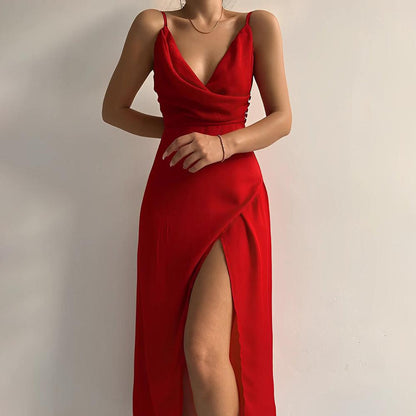 Long Chic Evening Dress with Spaghetti Straps and Open Back – Elegant and Sexy for Formal Events