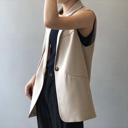 Elegant Sleeveless Women's Blazer in Polyester - Chic Minimalist Black Blazer Jacket, Fitted and Modern Cut