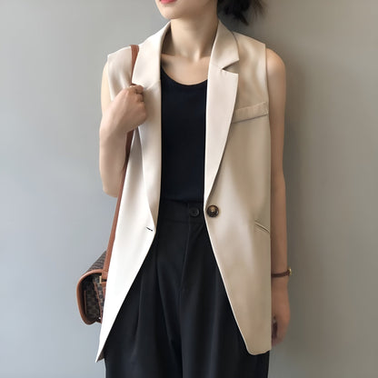 Elegant Sleeveless Women's Blazer in Polyester - Chic Minimalist Black Blazer Jacket, Fitted and Modern Cut