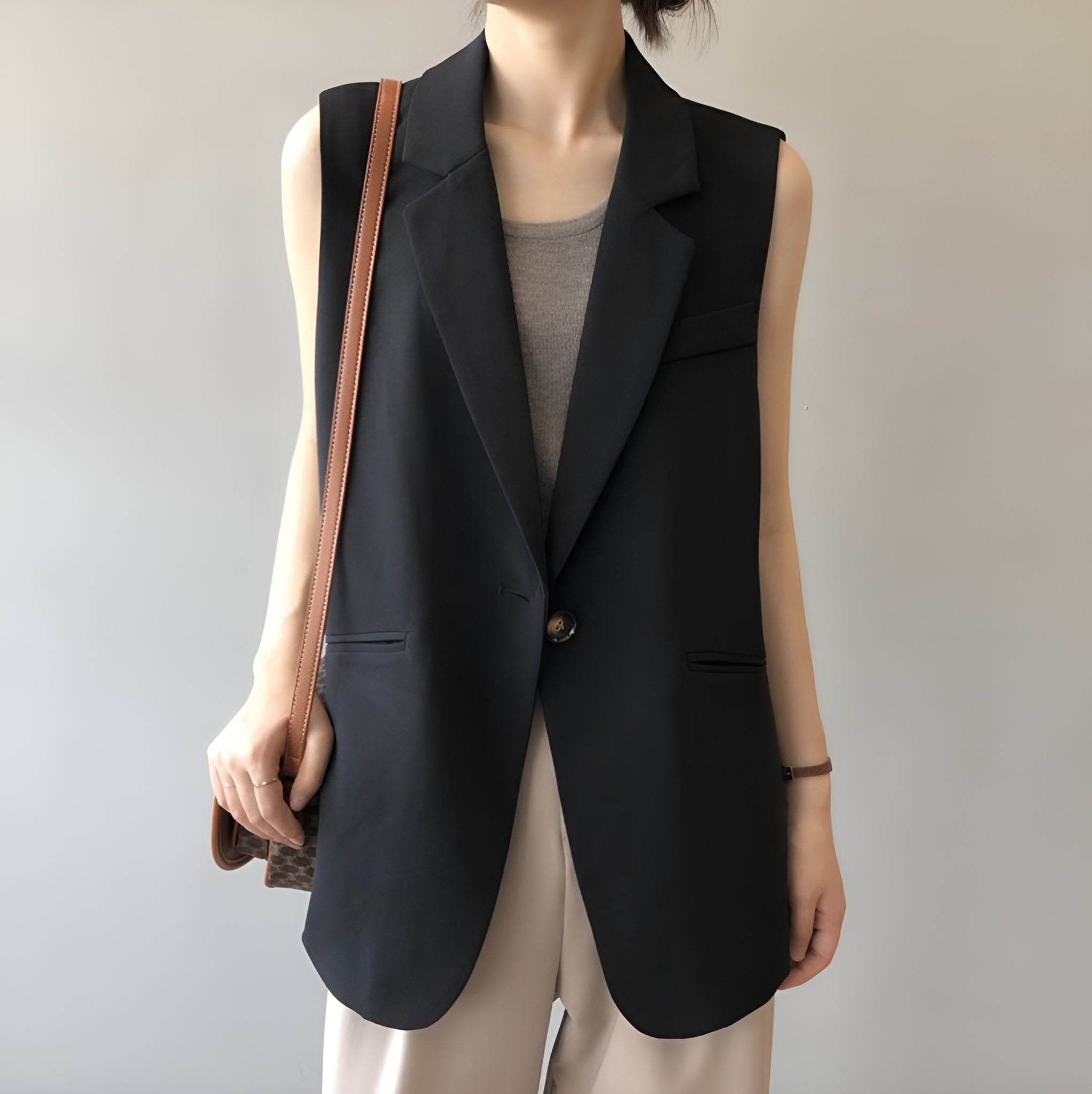 Blazer Sans Manches Femme Élégant en Polyester - Veste Blazer Chic Minimaliste Noir, Coupe Ajustée et Moderne