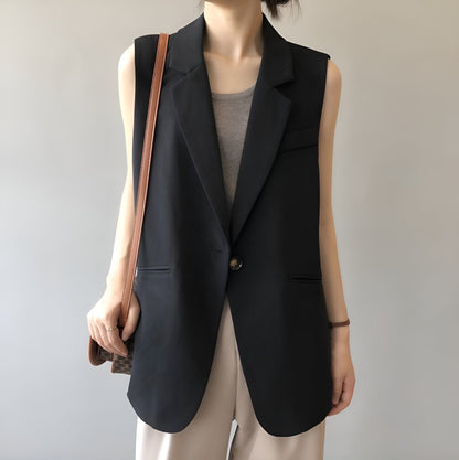 Elegant Sleeveless Women's Blazer in Polyester - Chic Minimalist Black Blazer Jacket, Fitted and Modern Cut